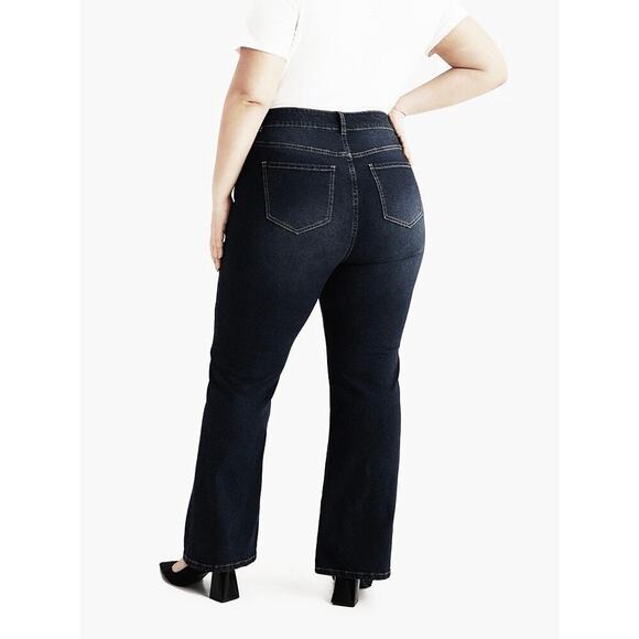 Size 30 • 6x • BloomChic • Plain Bootcut Pocket Zipper Fly Jeans - Picture 3 of 5